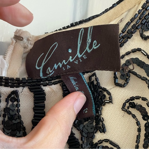 Women’s Beaded Formal Gown - Picture 8 of 10